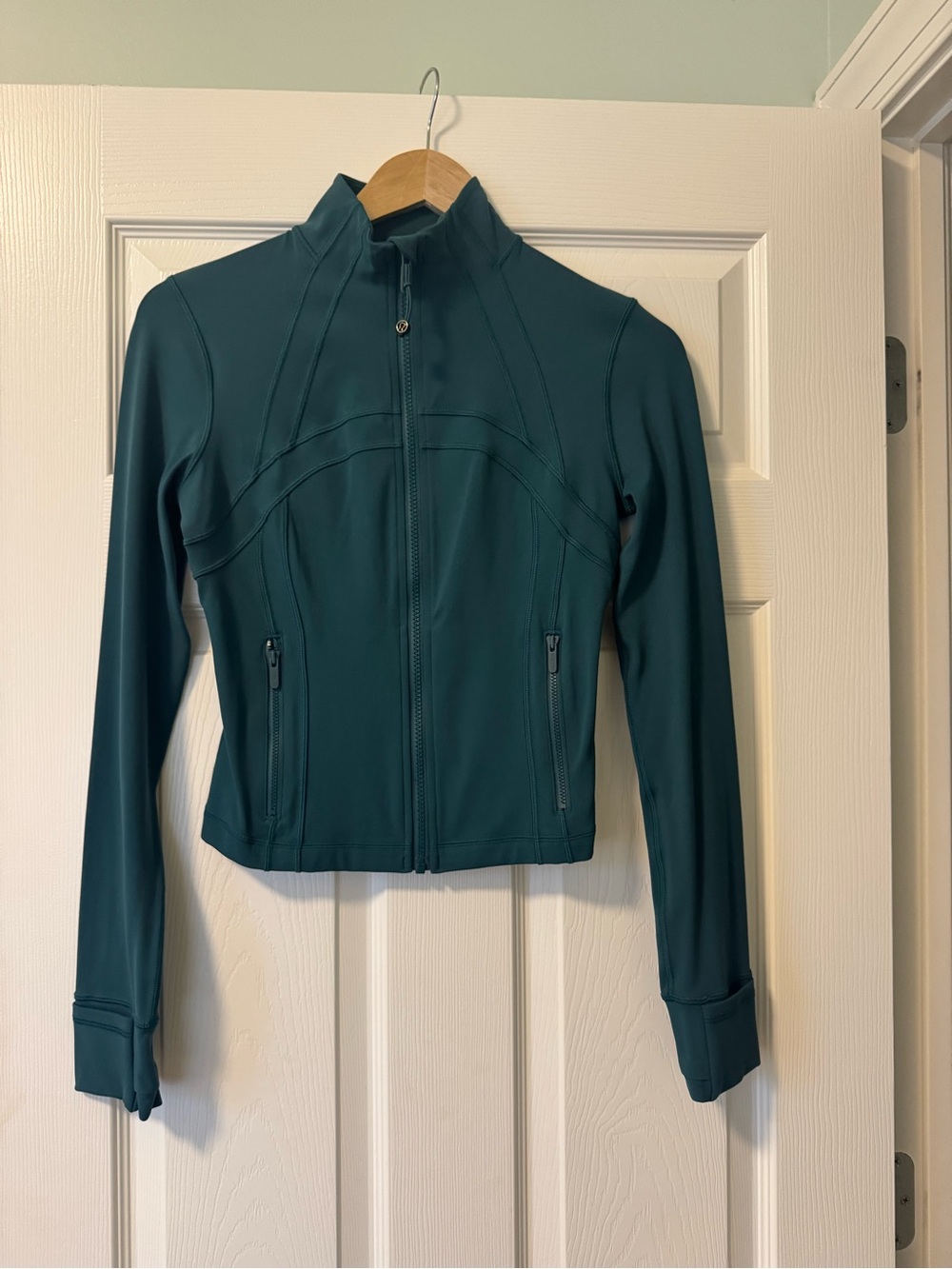 Lululemon Define Cropped Jacket Nulu Storm Teal Size 6 NWOT